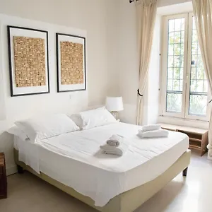 Casa E Per Vacanze Fienaroli 36 Apartamento