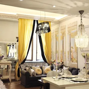 The Right Place 4u Savelli Boutique Rome