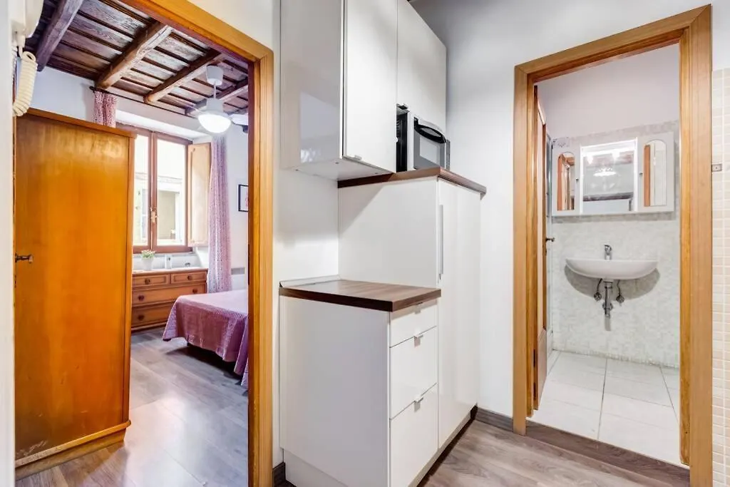 Apartment Lauraluxuryhome Cavour Fori Imperiali Rome Italy